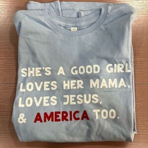 June & Grey Loves her Mama Tee